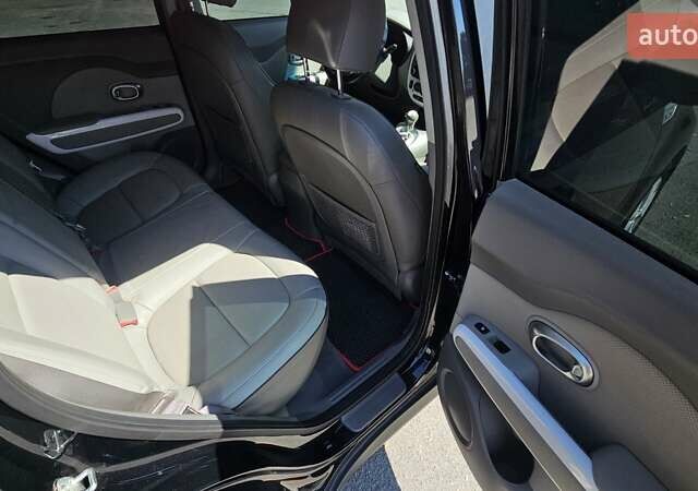 Чорний Кіа Soul, об'ємом двигуна 0 л та пробігом 85 тис. км за 11000 $, фото 12 на Automoto.ua
