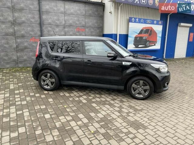 Черный Киа Soul, объемом двигателя 0 л и пробегом 130 тыс. км за 6099 $, фото 2 на Automoto.ua