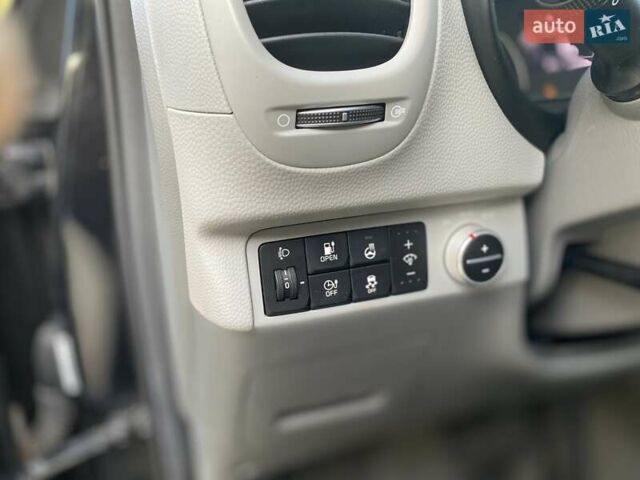 Чорний Кіа Soul, об'ємом двигуна 0 л та пробігом 114 тис. км за 7350 $, фото 14 на Automoto.ua