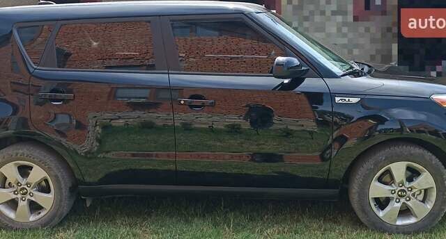 Чорний Кіа Soul, об'ємом двигуна 1.59 л та пробігом 175 тис. км за 8150 $, фото 7 на Automoto.ua