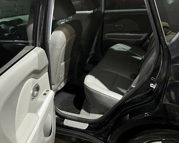 Черный Киа Soul, объемом двигателя 0 л и пробегом 126 тыс. км за 7800 $, фото 10 на Automoto.ua