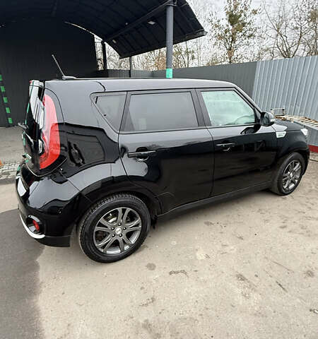 Черный Киа Soul, объемом двигателя 0 л и пробегом 140 тыс. км за 5599 $, фото 9 на Automoto.ua