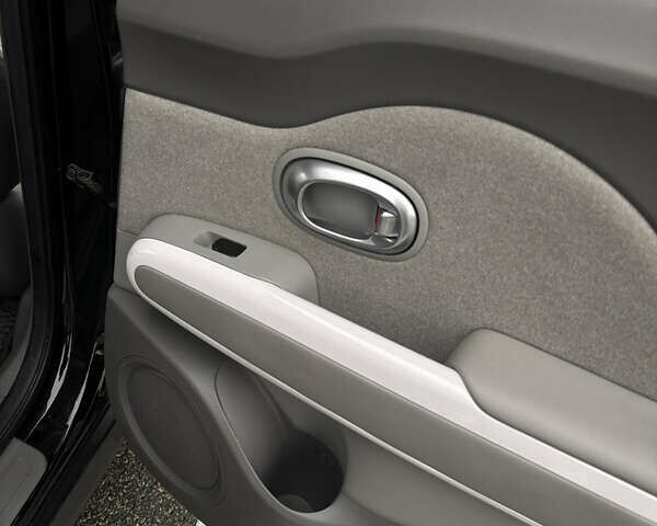 Черный Киа Soul, объемом двигателя 0 л и пробегом 100 тыс. км за 9100 $, фото 41 на Automoto.ua