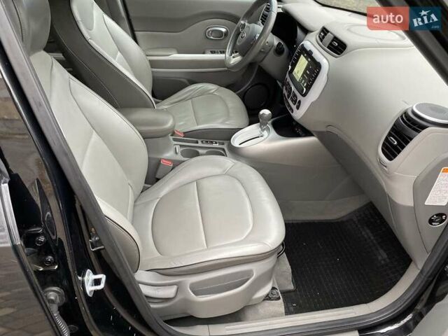 Черный Киа Soul, объемом двигателя 0 л и пробегом 130 тыс. км за 6099 $, фото 14 на Automoto.ua