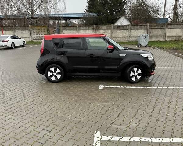 Черный Киа Soul, объемом двигателя 0 л и пробегом 150 тыс. км за 7500 $, фото 3 на Automoto.ua