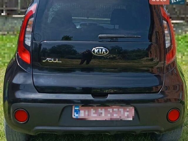 Чорний Кіа Soul, об'ємом двигуна 1.59 л та пробігом 175 тис. км за 8150 $, фото 6 на Automoto.ua