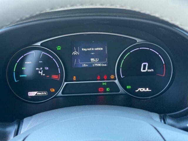 Чорний Кіа Soul, об'ємом двигуна 0 л та пробігом 175 тис. км за 6600 $, фото 17 на Automoto.ua