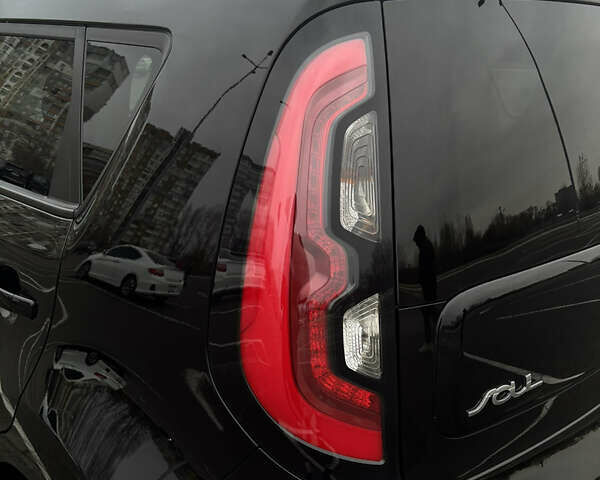 Черный Киа Soul, объемом двигателя 0 л и пробегом 100 тыс. км за 9100 $, фото 44 на Automoto.ua