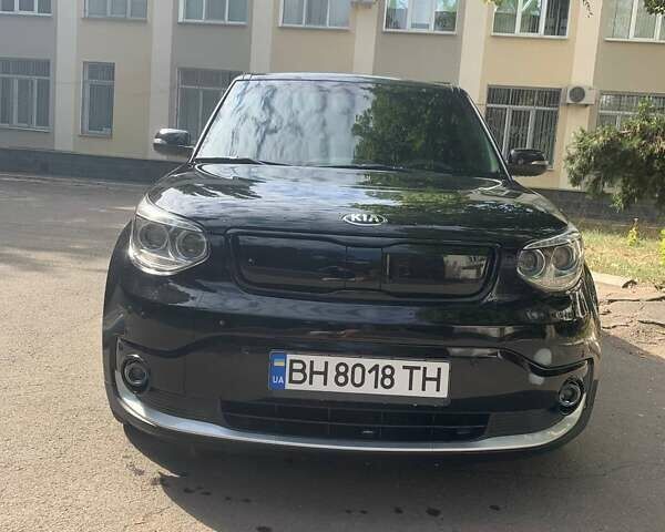 Чорний Кіа Soul, об'ємом двигуна 0 л та пробігом 98 тис. км за 11000 $, фото 7 на Automoto.ua