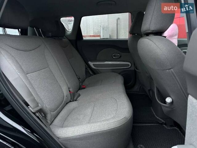 Черный Киа Soul, объемом двигателя 0 л и пробегом 100 тыс. км за 8790 $, фото 10 на Automoto.ua