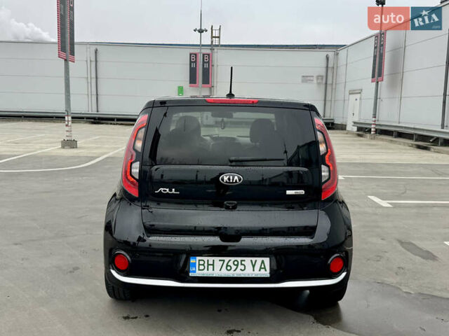 Черный Киа Soul, объемом двигателя 0 л и пробегом 127 тыс. км за 10700 $, фото 9 на Automoto.ua
