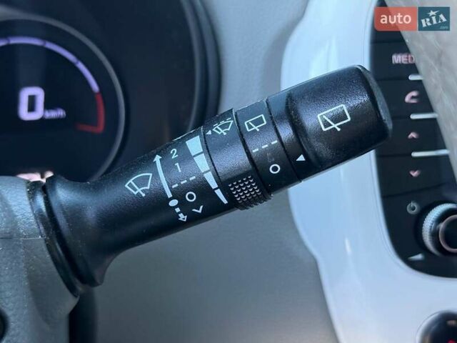Черный Киа Soul, объемом двигателя 0 л и пробегом 175 тыс. км за 6400 $, фото 25 на Automoto.ua
