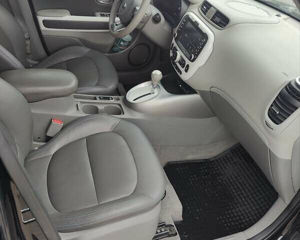 Чорний Кіа Soul, об'ємом двигуна 0 л та пробігом 124 тис. км за 11000 $, фото 24 на Automoto.ua