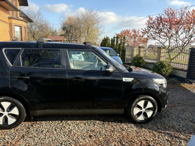 Чорний Кіа Soul, об'ємом двигуна 0 л та пробігом 139 тис. км за 5900 $, фото 1 на Automoto.ua