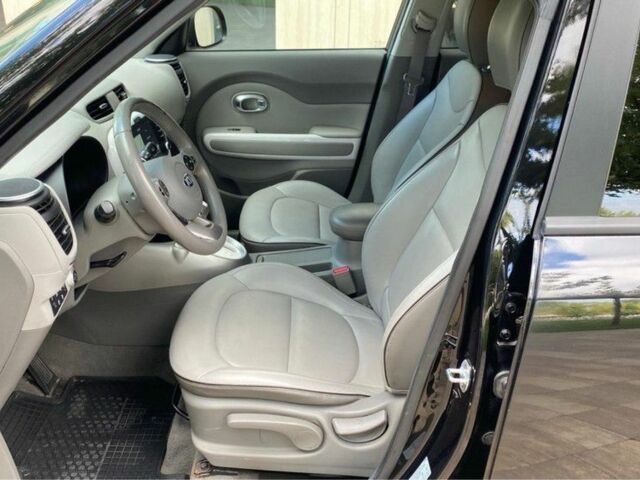 Чорний Кіа Soul, об'ємом двигуна 0 л та пробігом 148 тис. км за 9300 $, фото 3 на Automoto.ua