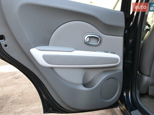 Чорний Кіа Soul, об'ємом двигуна 0 л та пробігом 126 тис. км за 6700 $, фото 17 на Automoto.ua