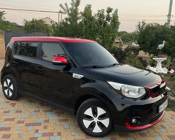 Чорний Кіа Soul, об'ємом двигуна 0 л та пробігом 300 тис. км за 10500 $, фото 1 на Automoto.ua