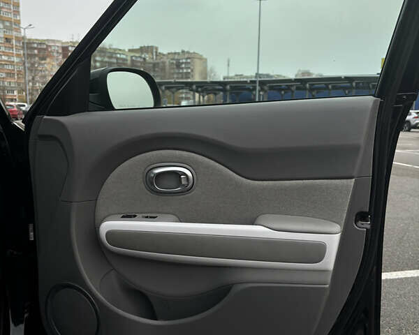 Черный Киа Soul, объемом двигателя 0 л и пробегом 100 тыс. км за 9100 $, фото 13 на Automoto.ua