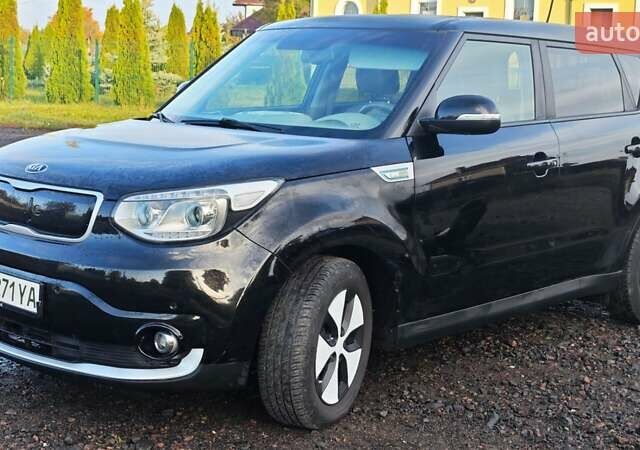 Чорний Кіа Soul, об'ємом двигуна 0 л та пробігом 188 тис. км за 8300 $, фото 3 на Automoto.ua