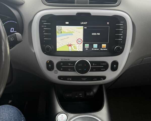 Черный Киа Soul, объемом двигателя 0 л и пробегом 150 тыс. км за 7500 $, фото 8 на Automoto.ua