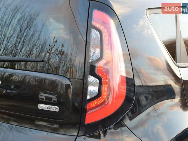 Чорний Кіа Soul, об'ємом двигуна 0 л та пробігом 126 тис. км за 6700 $, фото 46 на Automoto.ua