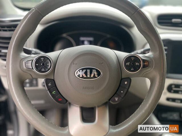 Чорний Кіа Soul, об'ємом двигуна 27 л та пробігом 133 тис. км за 9800 $, фото 10 на Automoto.ua