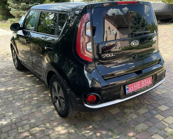 Черный Киа Soul, объемом двигателя 0 л и пробегом 110 тыс. км за 9500 $, фото 10 на Automoto.ua