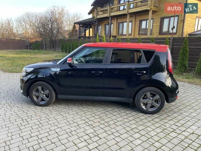 Чорний Кіа Soul, об'ємом двигуна 0 л та пробігом 114 тис. км за 7350 $, фото 6 на Automoto.ua