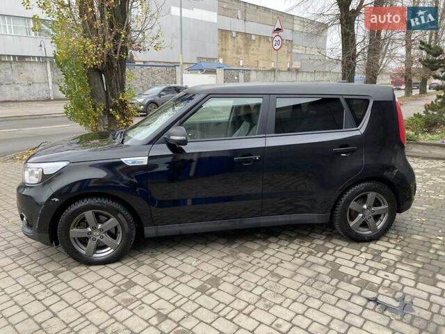 Черный Киа Soul, объемом двигателя 0 л и пробегом 130 тыс. км за 6099 $, фото 5 на Automoto.ua