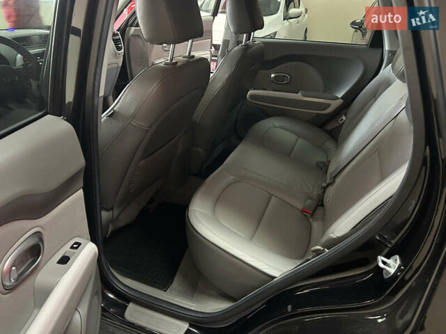 Черный Киа Soul, объемом двигателя 0 л и пробегом 95 тыс. км за 6999 $, фото 7 на Automoto.ua