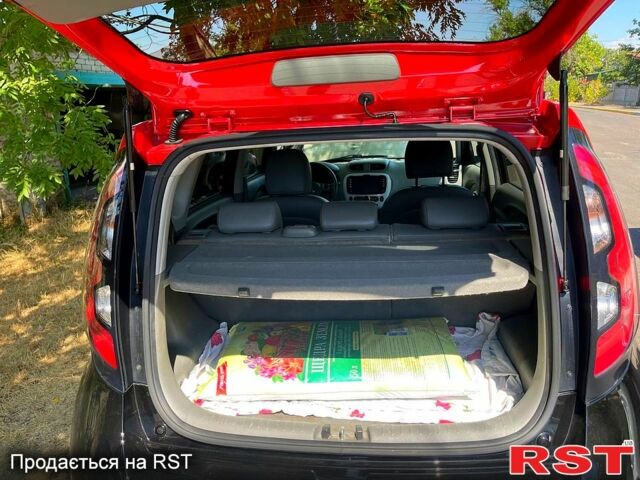 Черный Киа Soul, объемом двигателя 0 л и пробегом 116 тыс. км за 10500 $, фото 5 на Automoto.ua