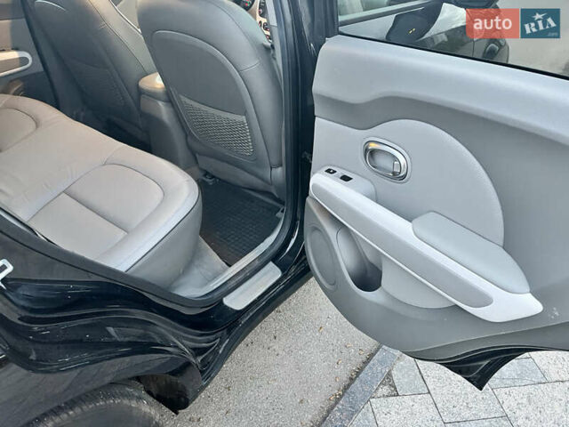 Черный Киа Soul, объемом двигателя 0 л и пробегом 140 тыс. км за 10499 $, фото 12 на Automoto.ua