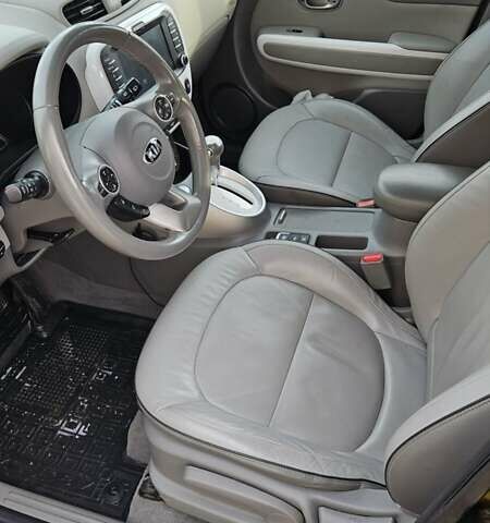 Черный Киа Soul, объемом двигателя 0 л и пробегом 131 тыс. км за 10600 $, фото 11 на Automoto.ua