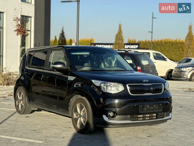 Чорний Кіа Soul, об'ємом двигуна 0 л та пробігом 168 тис. км за 9800 $, фото 2 на Automoto.ua
