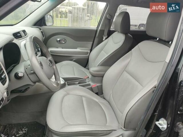 Черный Киа Soul, объемом двигателя 0 л и пробегом 110 тыс. км за 11200 $, фото 15 на Automoto.ua