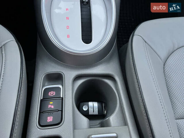 Черный Киа Soul, объемом двигателя 0 л и пробегом 140 тыс. км за 10499 $, фото 16 на Automoto.ua