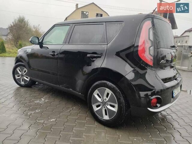 Черный Киа Soul, объемом двигателя 0 л и пробегом 110 тыс. км за 11200 $, фото 10 на Automoto.ua