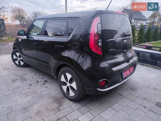 Черный Киа Soul, объемом двигателя 0 л и пробегом 118 тыс. км за 11000 $, фото 1 на Automoto.ua