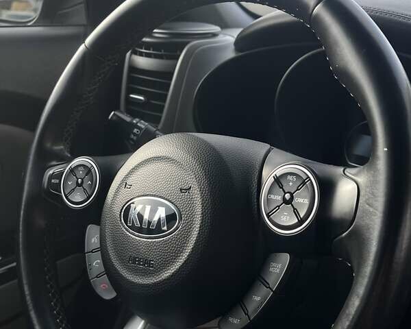 Чорний Кіа Soul, об'ємом двигуна 2 л та пробігом 143 тис. км за 12300 $, фото 17 на Automoto.ua