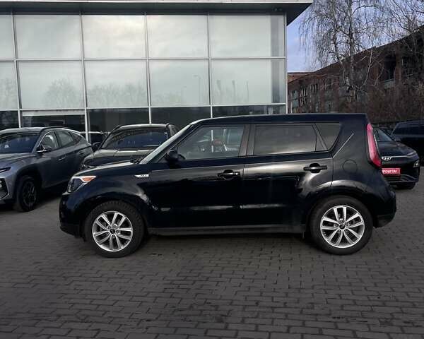 Чорний Кіа Soul, об'ємом двигуна 2 л та пробігом 143 тис. км за 12300 $, фото 3 на Automoto.ua