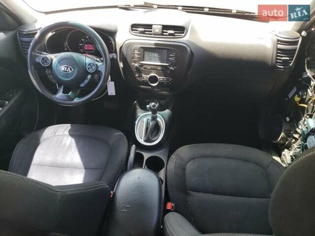 Чорний Кіа Soul, об'ємом двигуна 2 л та пробігом 105 тис. км за 2200 $, фото 7 на Automoto.ua