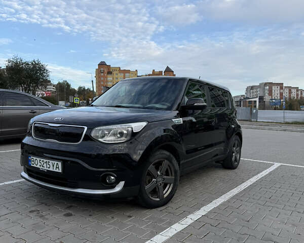 Киа Soul 2017 в Тернополе на Automoto.ua Черный Киа Soul, объемом двигателя 0 л и пробегом 152 тыс. км за 11990 $, фото 3 на Automoto.ua