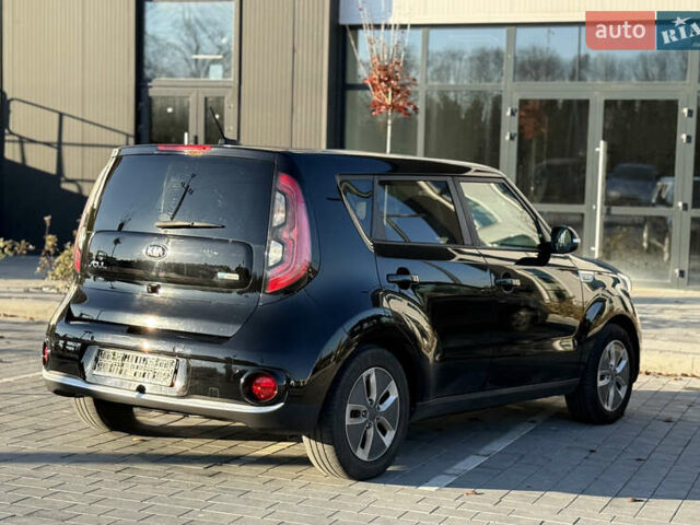 Чорний Кіа Soul, об'ємом двигуна 0 л та пробігом 168 тис. км за 9800 $, фото 3 на Automoto.ua