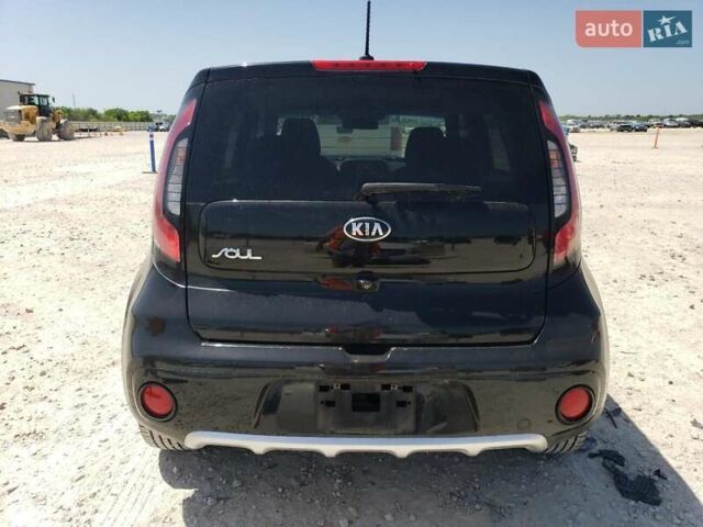 Чорний Кіа Soul, об'ємом двигуна 2 л та пробігом 105 тис. км за 2200 $, фото 5 на Automoto.ua