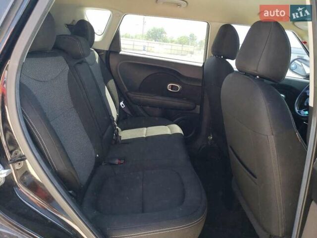 Чорний Кіа Soul, об'ємом двигуна 2 л та пробігом 105 тис. км за 2200 $, фото 10 на Automoto.ua