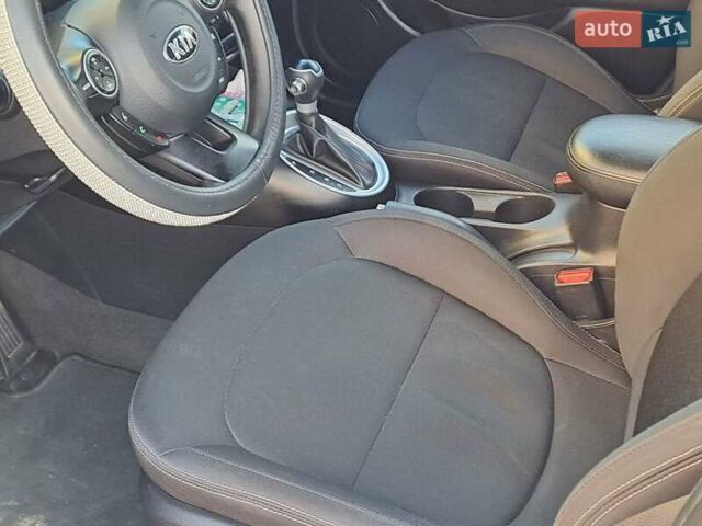 Черный Киа Soul, объемом двигателя 1.6 л и пробегом 112 тыс. км за 15990 $, фото 5 на Automoto.ua