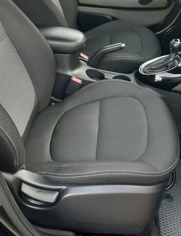 Чорний Кіа Soul, об'ємом двигуна 2 л та пробігом 138 тис. км за 12000 $, фото 5 на Automoto.ua