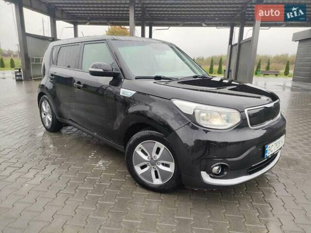 Черный Киа Soul, объемом двигателя 0 л и пробегом 110 тыс. км за 11200 $, фото 7 на Automoto.ua