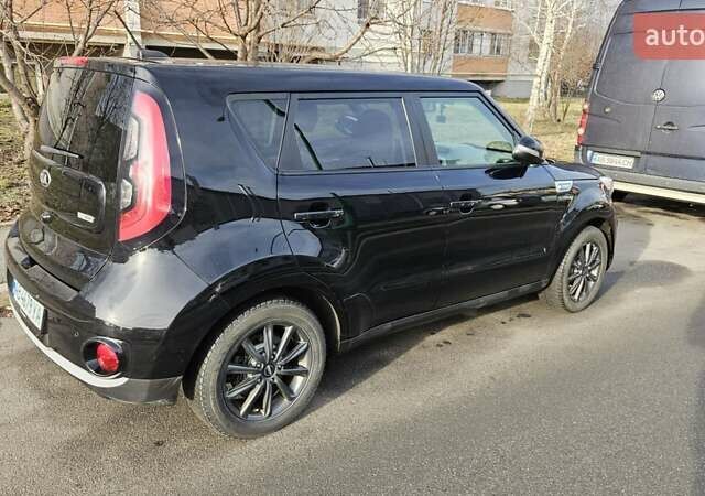 Черный Киа Soul, объемом двигателя 0 л и пробегом 131 тыс. км за 10600 $, фото 6 на Automoto.ua