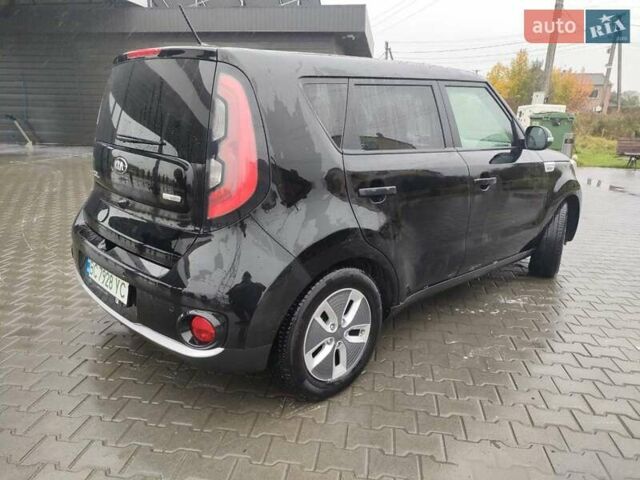 Черный Киа Soul, объемом двигателя 0 л и пробегом 110 тыс. км за 11200 $, фото 8 на Automoto.ua